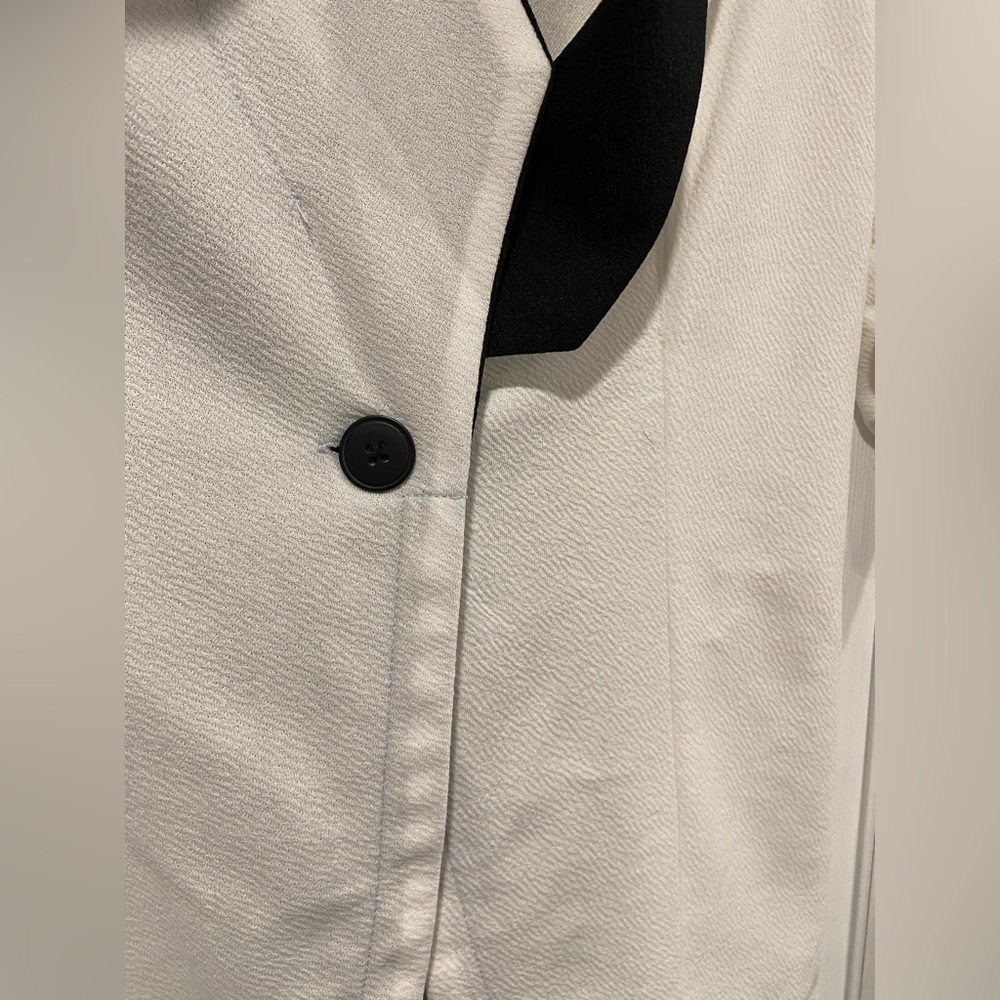 Ninexis White Black Lapel Lightweight Button Ruched 3/4 Sleeve Blazer Size M - Picture 3 of 12